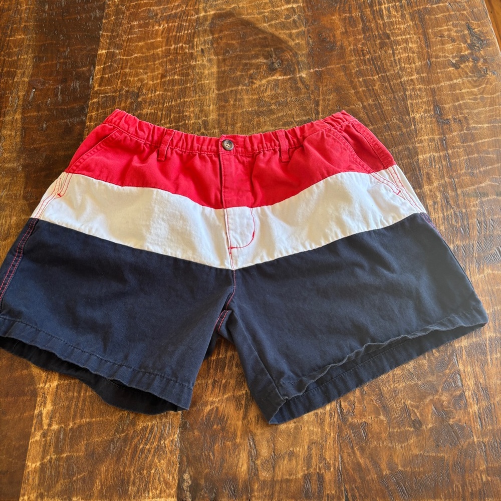 Bearbottomttom Men’s Red Whitee and Blue shorts. Size L
